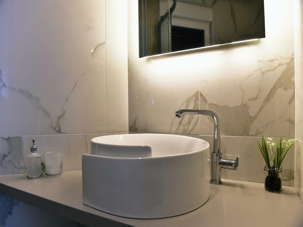 In Ziza, Rooftop Swimming Pool Apartment Opatija