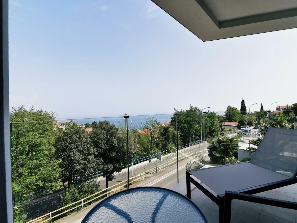 In Ziza, Rooftop Swimming Pool Apartment