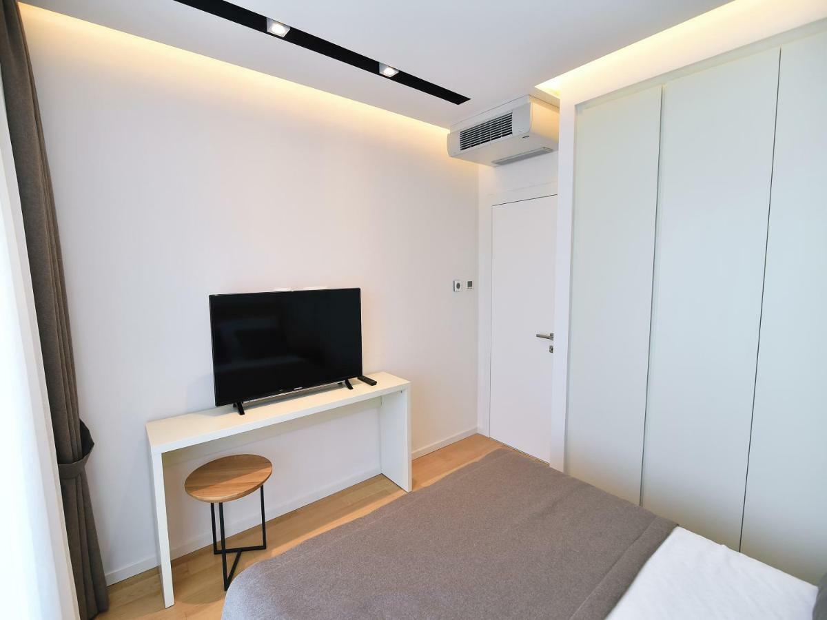 In Ziza, Rooftop Swimming Pool Apartment