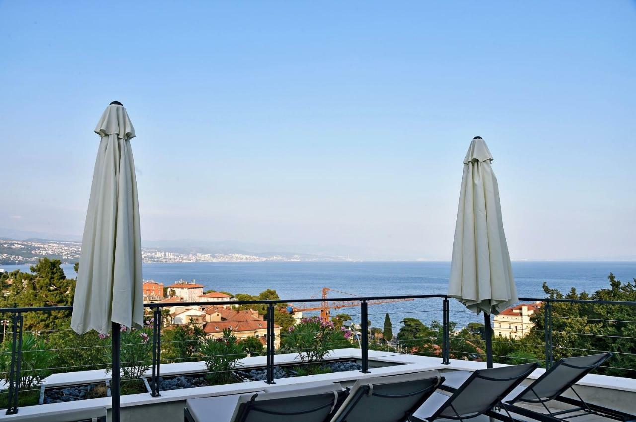 Apartment In Ziza, Rooftop Swimming Pool Opatija