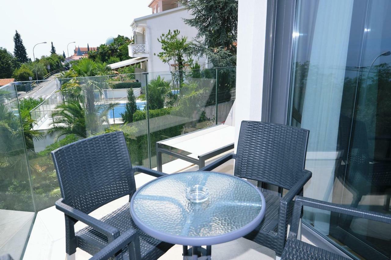 Apartment In Ziza, Rooftop Swimming Pool *