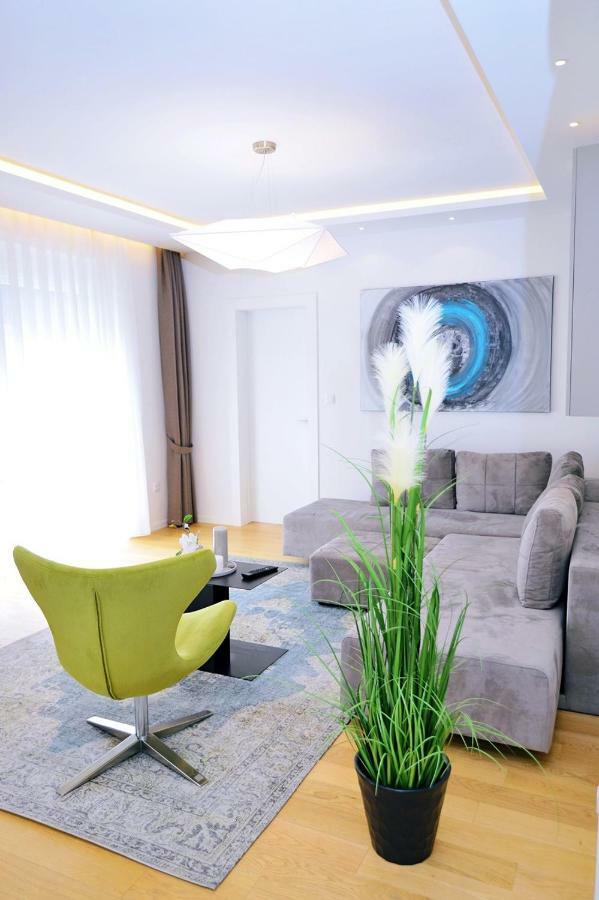 Apartment In Ziza, Rooftop Swimming Pool *