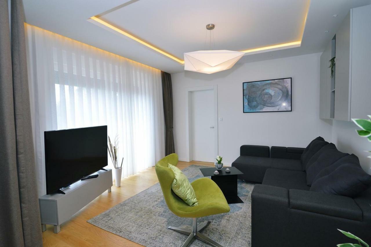 Apartment In Ziza, Rooftop Swimming Pool