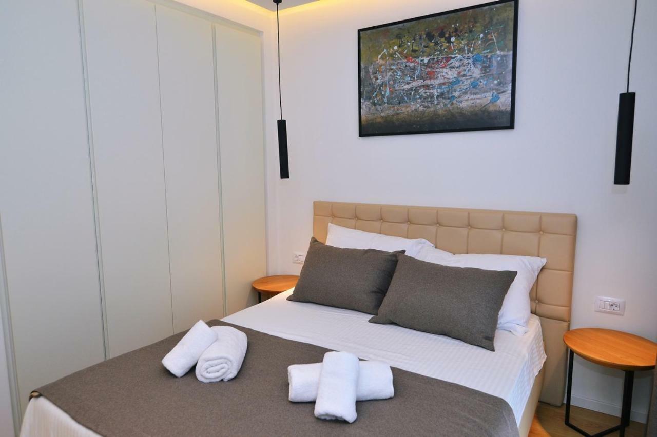 In Ziza, Rooftop Swimming Pool Apartment *