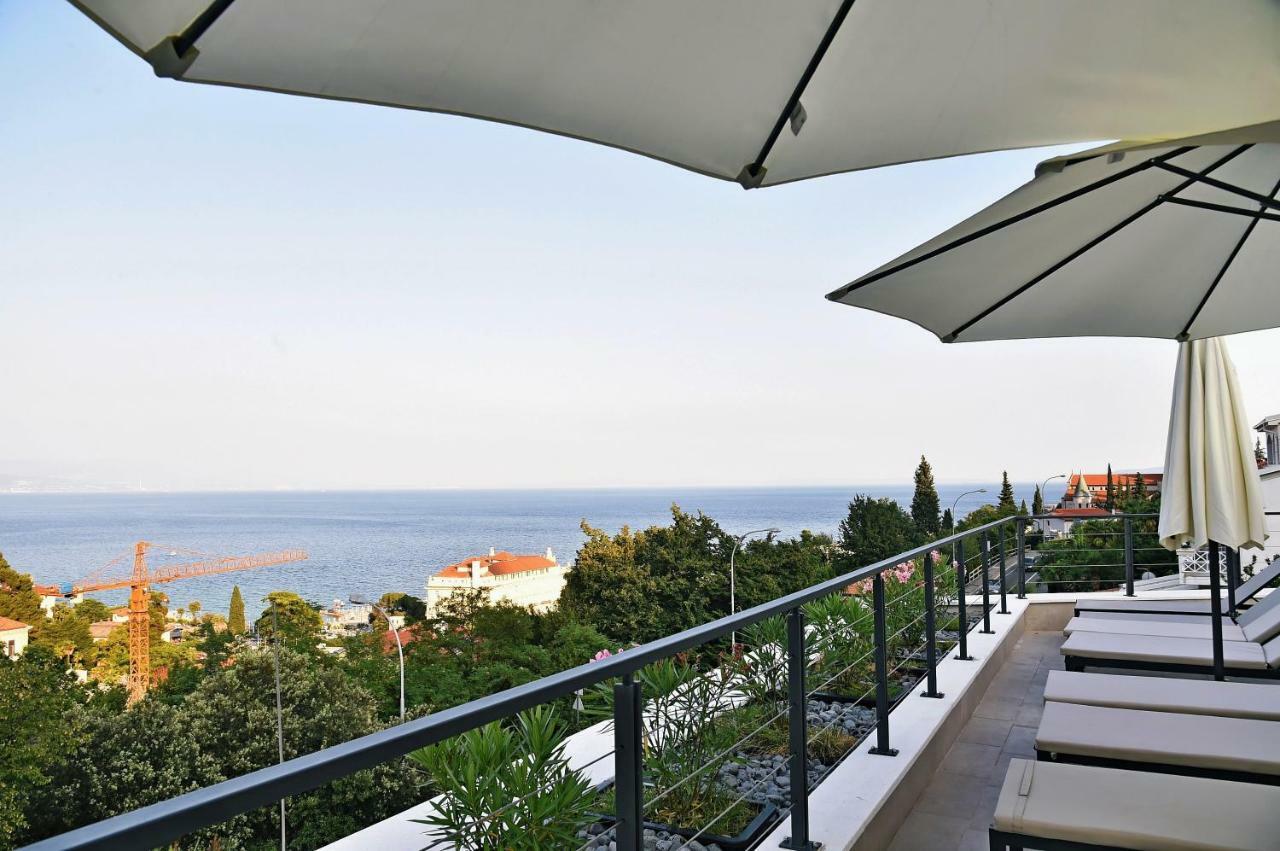 Apartman In Ziza, Rooftop Swimming Pool